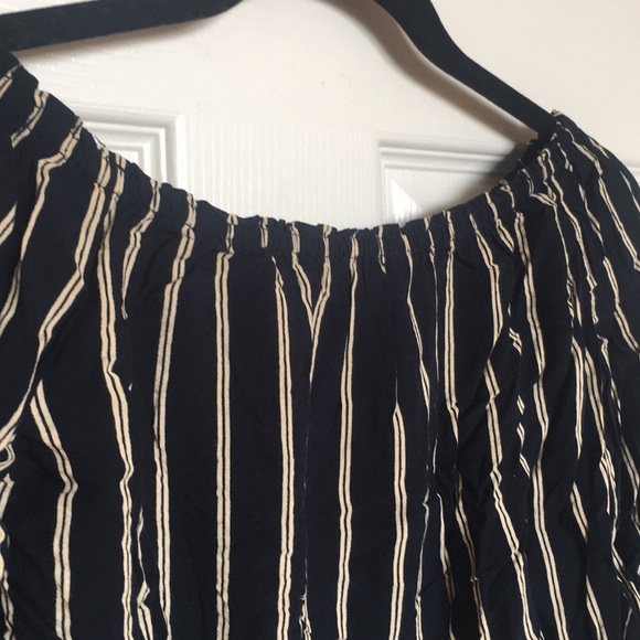 Brandy Melville striped crop top - Picture 2 of 5